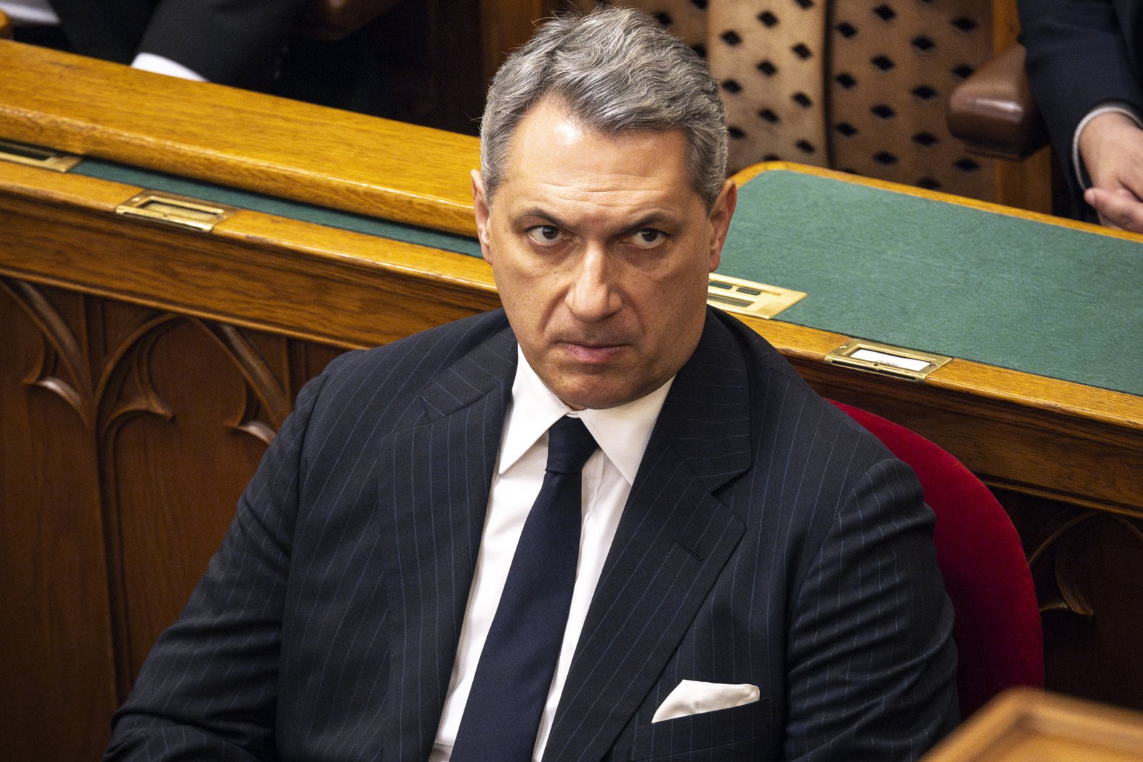 Lázár szerint a magyar vasúton a kormány a legjobbakkal dolgozik, Vitézy egy screenshottal válaszolt