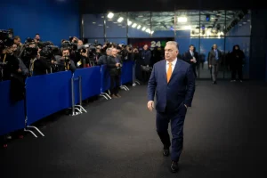 Orbán a kezdésnél gödörbe lökte, a végére húzták feljebb a magyar uniós elnökséget