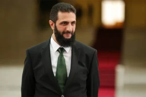 Szíria elnökévé választották az Aszad-rezsimet megbuktató szervezet vezetőjét