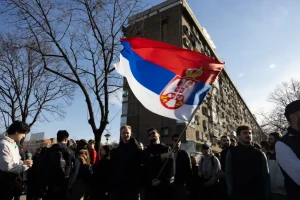 Nagyon sok utolsó csepp volt, de Újvidék volt az, ami tényleg sokkolta az embereket