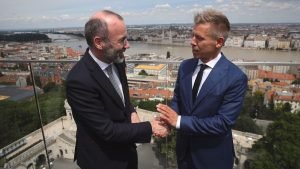 Menczer Tamás: Fogy a brüsszeli politikusok ideje, hamarosan jön Trump + Videó