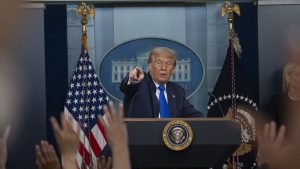 Donald Trump: Borzasztó, alávaló haláltól mentettem meg Ali Hameneit