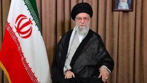 Ali Hamenei ajatollah azonnali távozását követeli a száműzetésben élő iráni ellenzék