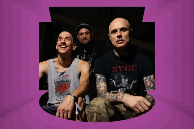 A politika átvette a punk szlogenjeit
