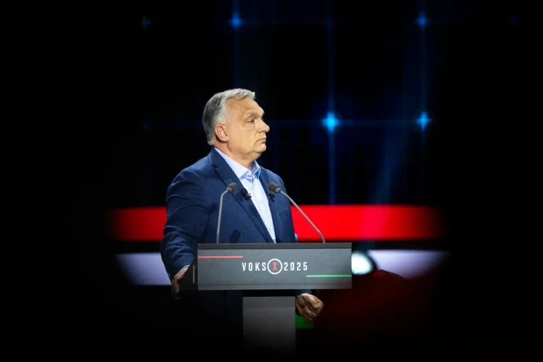 Orbán szerint már az ellenfél téglái is megbújnak a Harcosok Klubjában