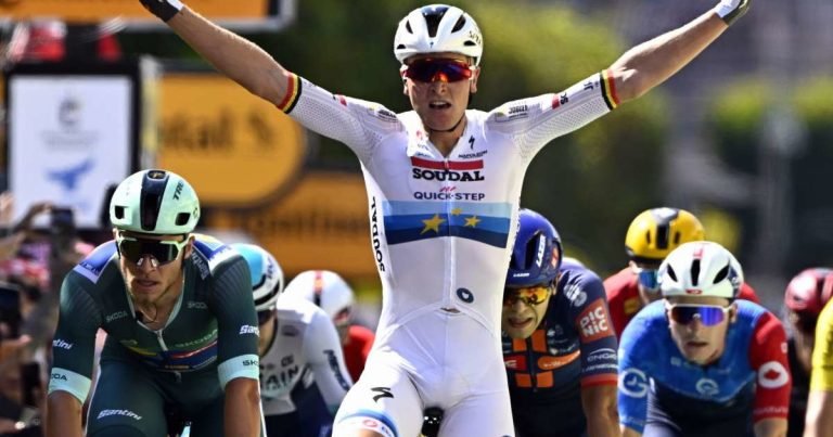 Merlier beffa Milan in volata, Pogacar resta leader del Tour
