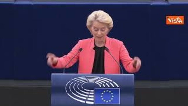 Von der Leyen su mozione sfiducia: "Nessuno dimenticherà bare Bergamo ai tempi del Covid"