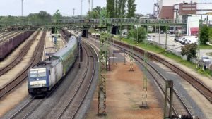 Meghibásodott vonat akadályozta a közlekedést az amúgy is csak egy vágányon járható győri vasútvonalon