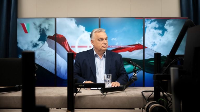 Orbán Viktor a kényszersorozásról: Agyonvertek egy magyar állampolgárt