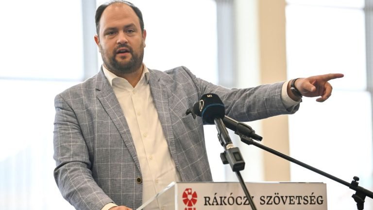 Nacsa Lőrinc: Velük vagyunk a gyászban