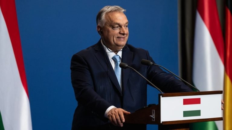 Orbán Viktor a Simion-ügyről: szép munkát végeztek az erdélyi magyarok, megvédték magukat egy szélsőjobboldali jelölttel szemben