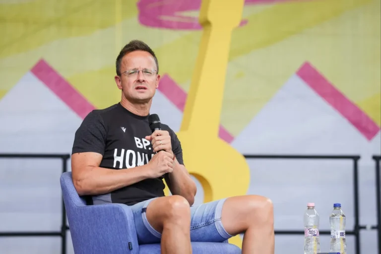 Szijjártó Péter: Nagyon várom A mi kis falunk tizedik évadát