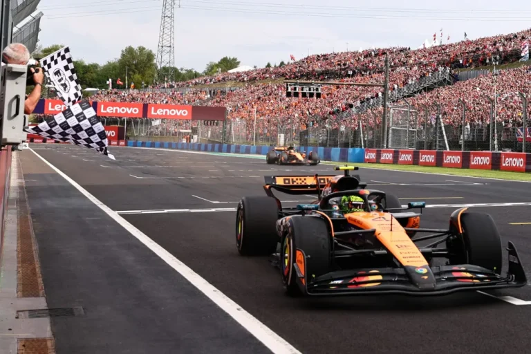 Taktikai csatározások közepette hozta össze Norris a McLaren 200. futamgyőzelmét
