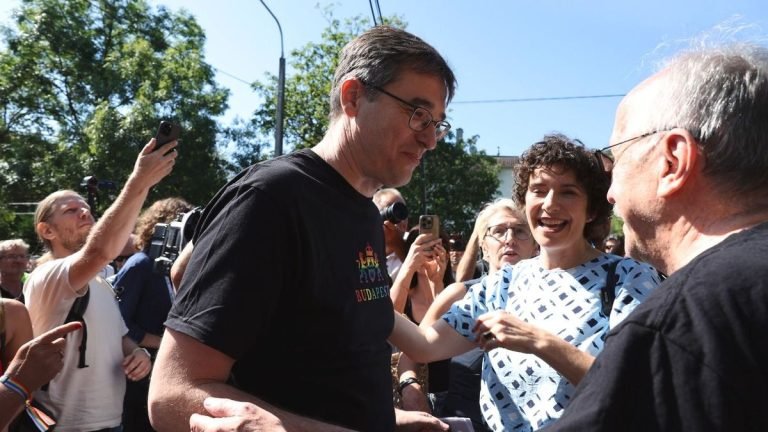 Vége Karácsony Gergely kihallgatásának, rabosították a főpolgármestert + fotók