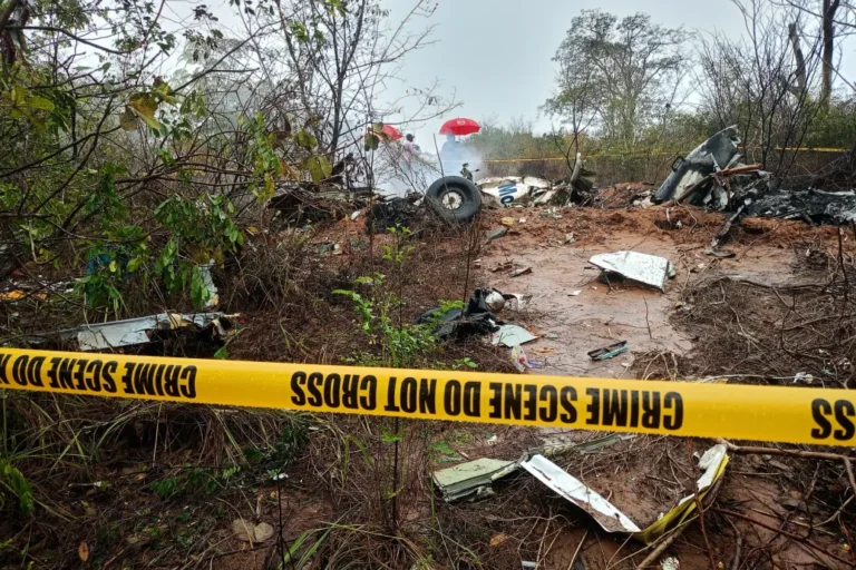Cessna crashes in Kenya with eight Hungarian tourists aboard, no survivors
