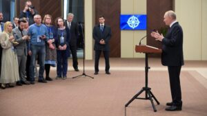 Putyin: Bekerítették Pokrovszkot és Mirnohradot