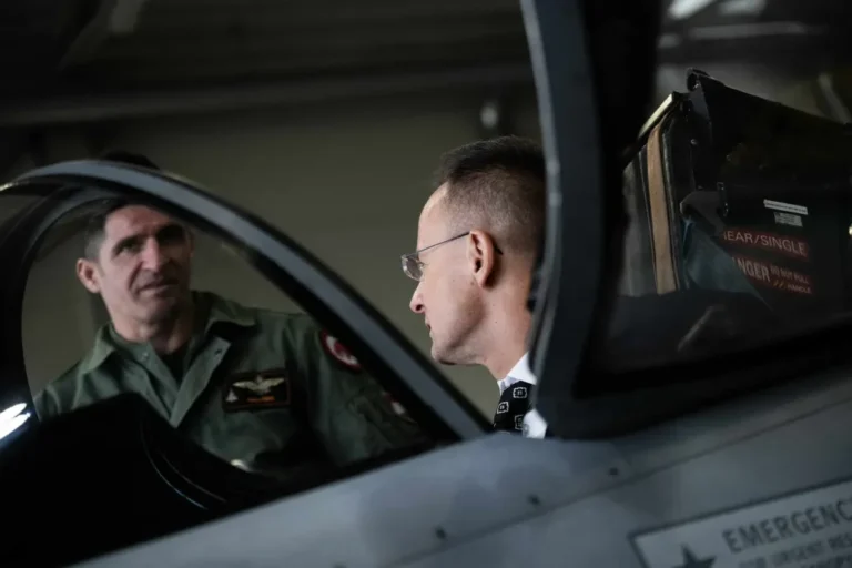 Szijjártó azután szólt be a NATO-nak, hogy a szövetség hetekkel korábban megmutatta, mekkora fölényben van az orosz légierővel szemben