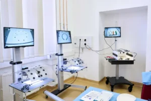 Építene két új vármegyei kórházat, máshová meg pénzt adna a kormány