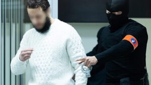 Új terrortámadást tervezett a Bataclan mészárosa? Hogyan került pendrive a cellájába?