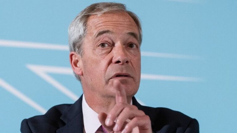 Közeleg a „Brexit 2.0”? Farage újabb európai köteléket bontana le