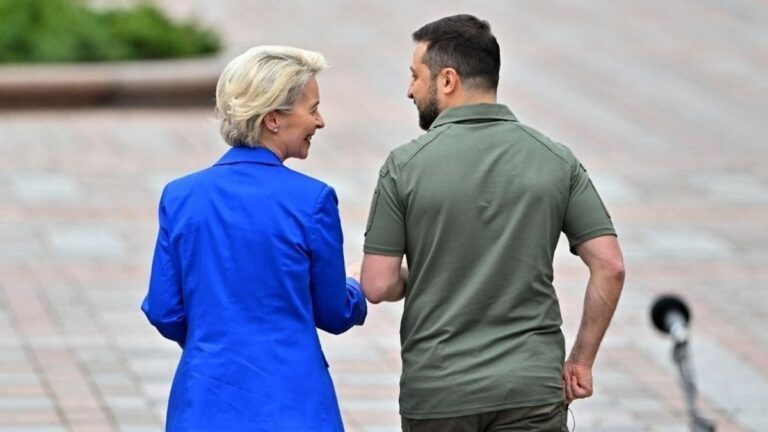 Szijjártó Péter reagált arra, hogy Brüsszelben szemet hunynak az ukrajnai korrupció felett + videó