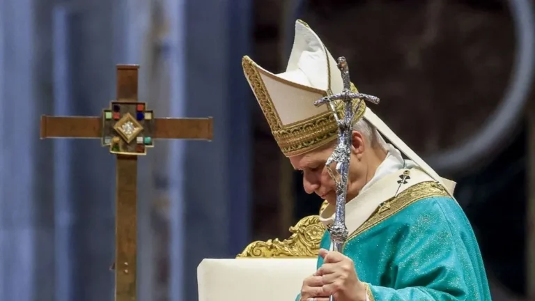 Egyre erőteljesebb a keresztény hit gyakorlásának korlátozása Európában, figyelmeztet egy jelentés