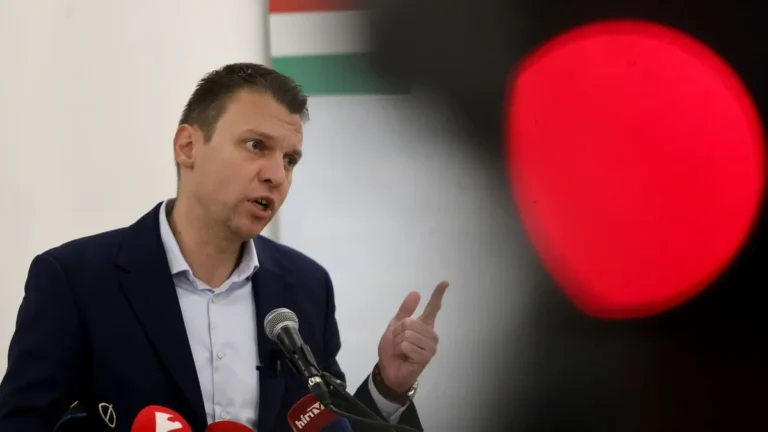 A tiszás szájhősök megfutamodtak Menczer Tamás elől