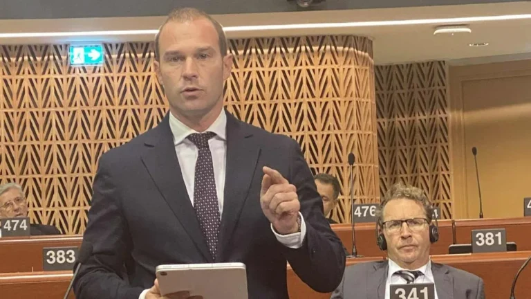 Hollik István: A gyermekszegénység kockázatát 15 év alatt megfeleztük