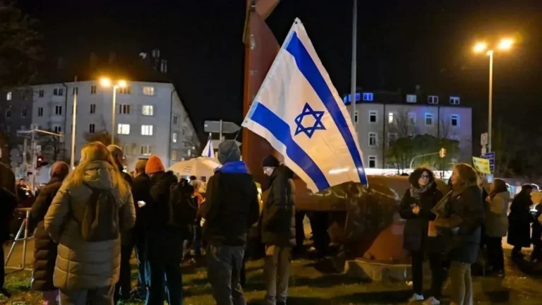 Az antiszemitizmus fellendülése a nyugati világban sokkoló és undorító fejlemény