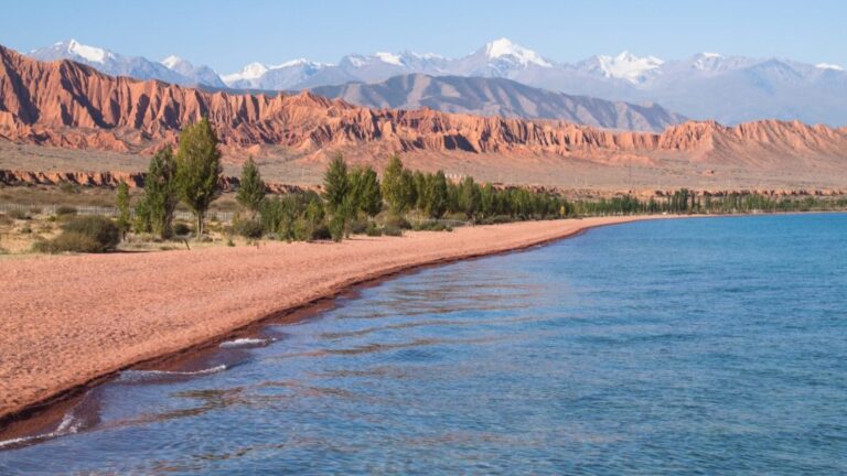 Évszázadokkal ezelőtt elmerült várost találtak egy tó fenekén