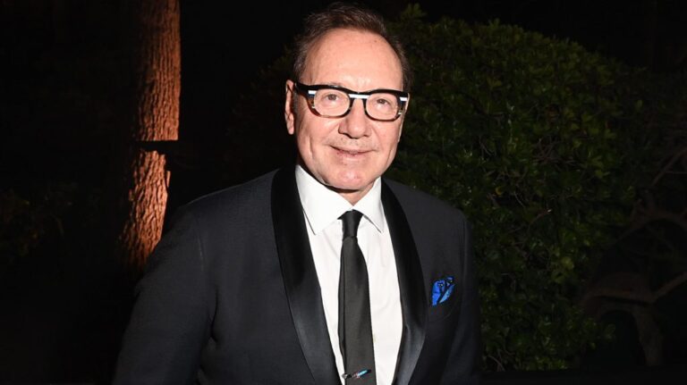 Nincs otthona Kevin Spacey-nek, hotelről hotelre költözik