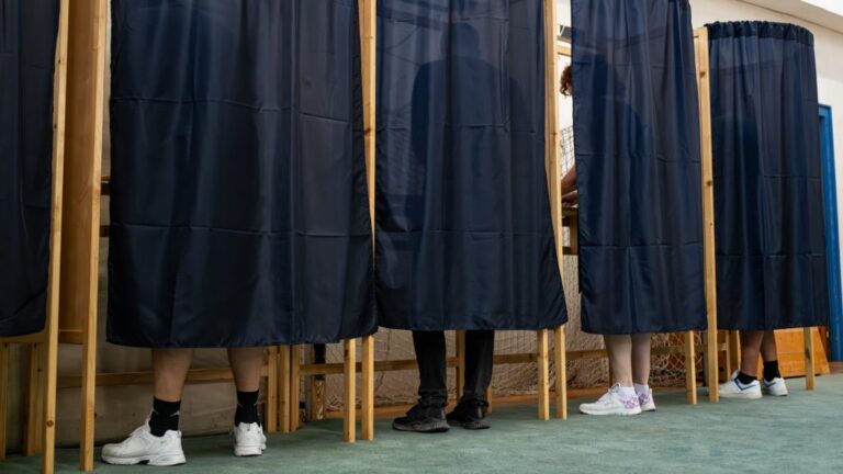 Szabad Európa: harmadjára is időközi választást kell tartani Tiszaburán