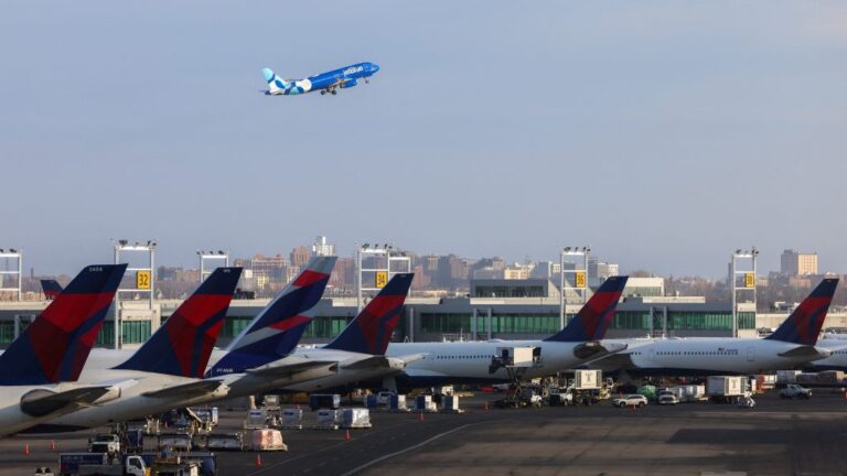 Kozmikus sugárzás miatt állították le az Airbus több ezer repülőjét