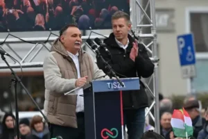 Magyar Péter: Az lenne a minimum, hogy Orbán Viktor bocsánatot kér Gajdos Lászlótól