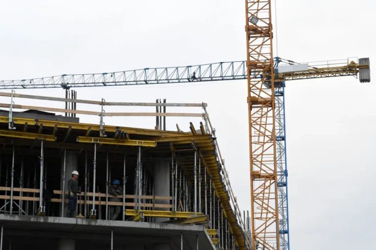 Hét lakótelepet nyilvánított kiemelt beruházássá a kormány, négy új rozsdaövezeti területet is kijelölt