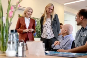 Egyre fontosabb az idős-fiatal törésvonal a politikában, és nem csak Magyarországon