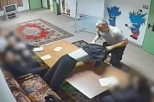 „A földön feküdtem magzatpózban összekuporogva, úgy rugdosott, ahogy ért” – brutális részletekkel tárul fel a Szőlő utcai ügy eddig eltitkolt oldala