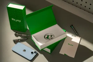 Az eladási rekorder iPhone-okat keressük felújított készülékként (x)