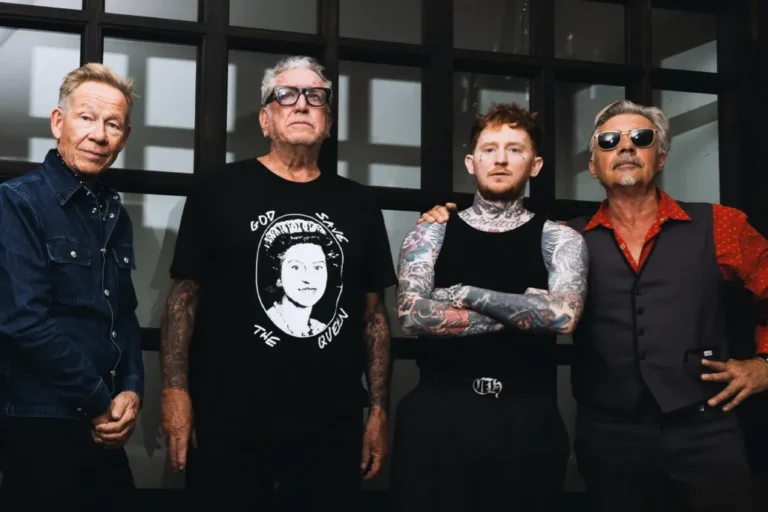 Jövőre Budapestre jön a Sex Pistols