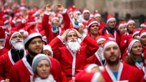 Több mint 4 ezren vettek részt a budapesti Mikulásfutáson