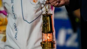 Rómába érkezett a 2026-os Milánó–Cortina olimpiai lángja