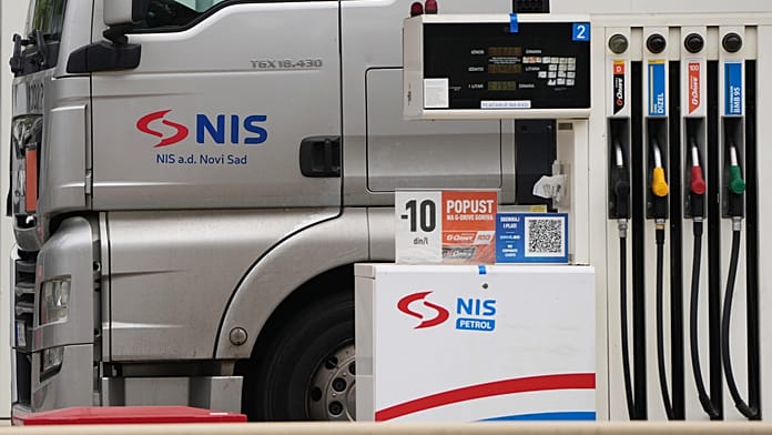 Nem csupán a szankciós politika diktálja a NIS-tranzakciót, állítja az energiapolitikai szakértő