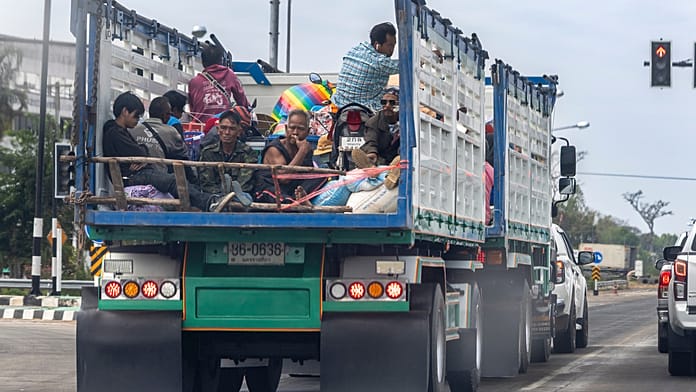 Százezrek nem mernek visszatérni otthonaikba a thai-kambodzsai határvita miatt