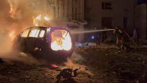 Ukrajna "méltóságteljes békére" törekszik, miközben folytatódnak a tömeges orosz dróntámadások