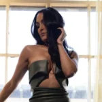 Őrület: nagyon régóta nem szexelt senkivel a bombázó pankrátornő – képek