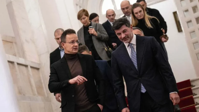 Szijjártó Péter: Ez egy ilyen világ – videó