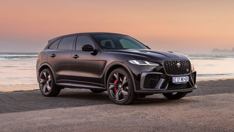 Elkészült az utolsó benzines Jaguar, de nagy ára lehet a polkorrektségnek