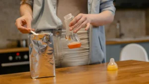 Vigyázat! Kórokozóval szennyezett tápszer került a boltok polcaira