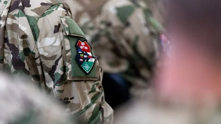 Szalay-Bobrovniczky: A Tisza Párt jelöltjei hagyják ki a politikai hergelésből a Magyar Honvédséget!