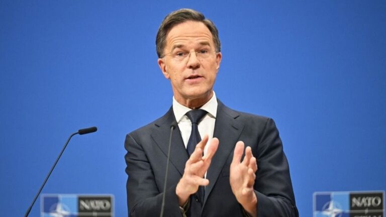 Rutte üzenete: Ukrajnának erőből kell bizonyítania